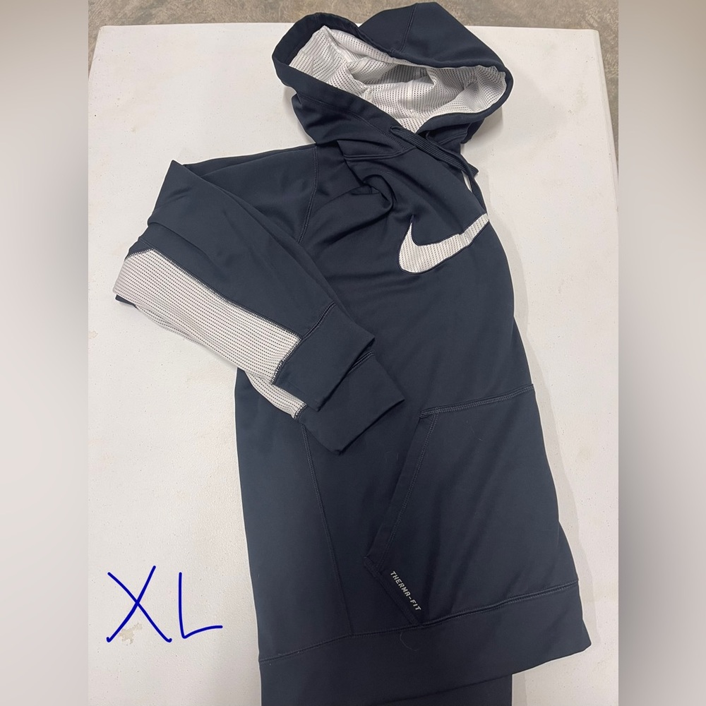 Men’s XL Nike Hoodie